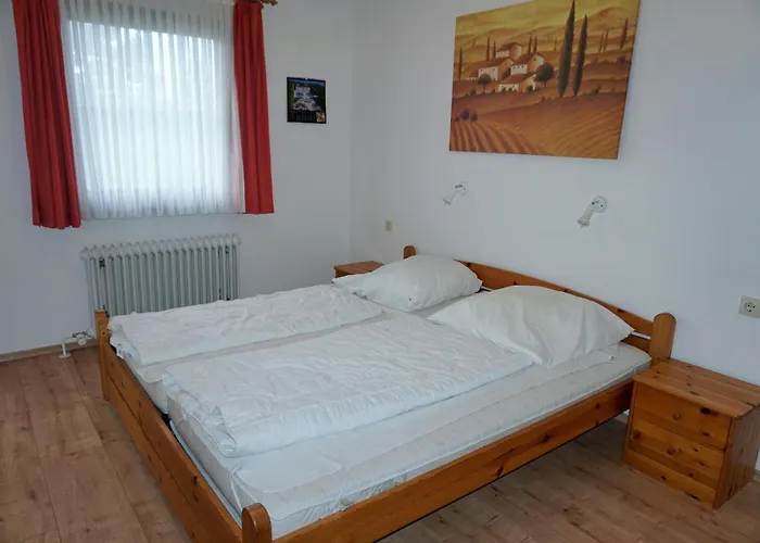 Am Hochbergle Haus 1 *